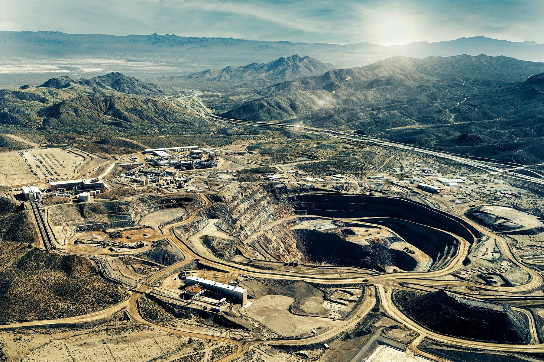 Mountain Pass rare earth mine and processing facility, California. Photo by Tmy350, CC BY-SA 4.0, via Wikimedia Commons.